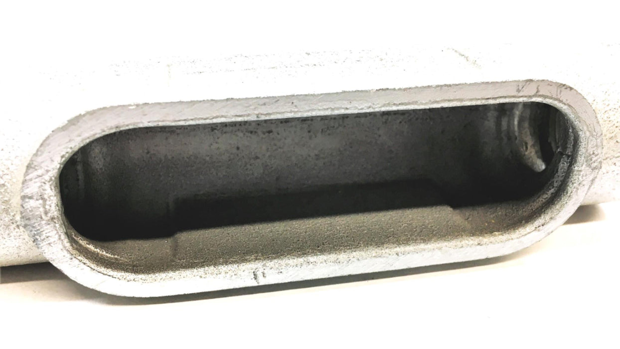 Crouse-Hinds 3/4 Inch Conduit Body C27 [Lot of 2] NOS