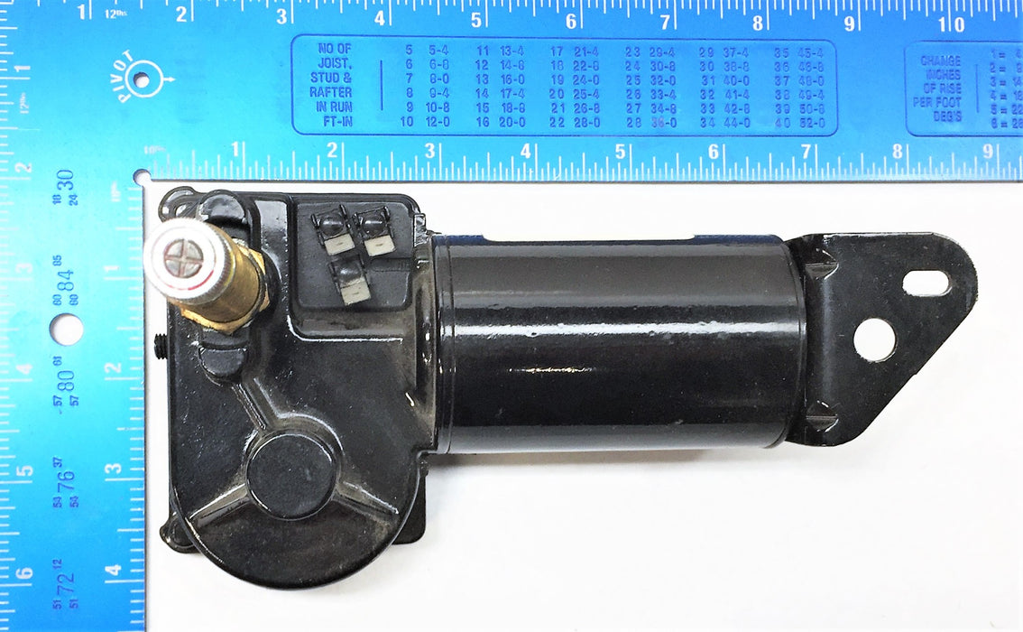 VOLVO LH Wiper Motor 73962 (WWF24C18-220) NOS