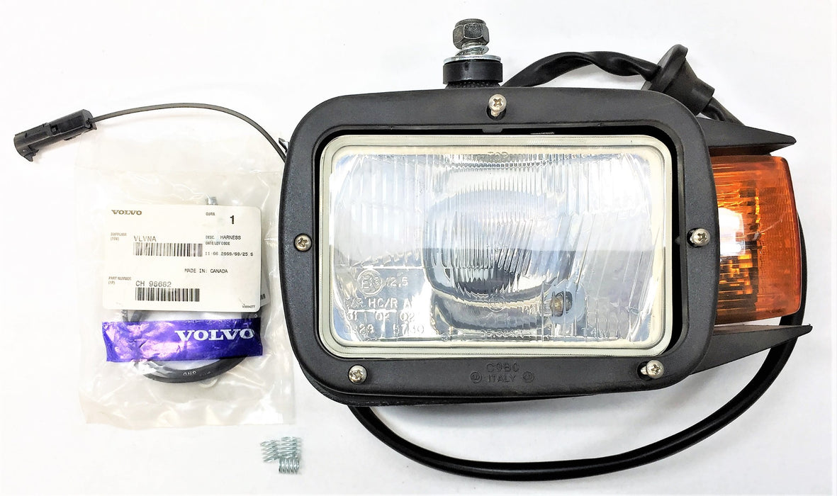 VOLVO 24V LH Headlight Assembly 98681 NOS