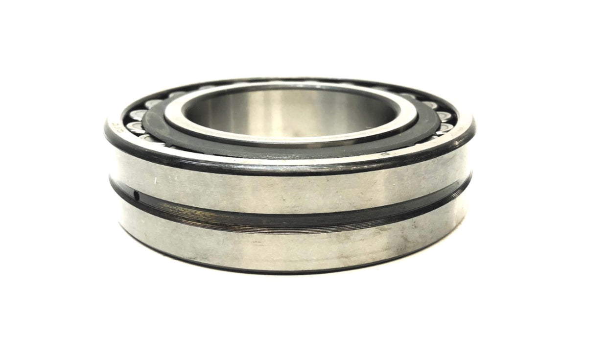 SKF Spherical Roller Bearing 22215-CC-W33 NOS
