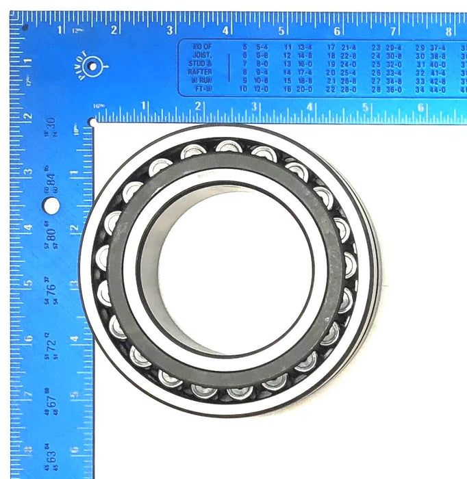 SKF Spherical Roller Bearing 22215-CC-W33 NOS