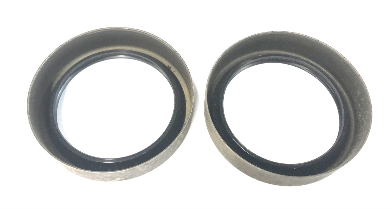 Federal-Mogul Oil Seal 9015S [Lot of 2] NOS