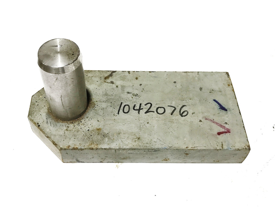 Elgin Lower Weldment Pin Link 1042076 NOS