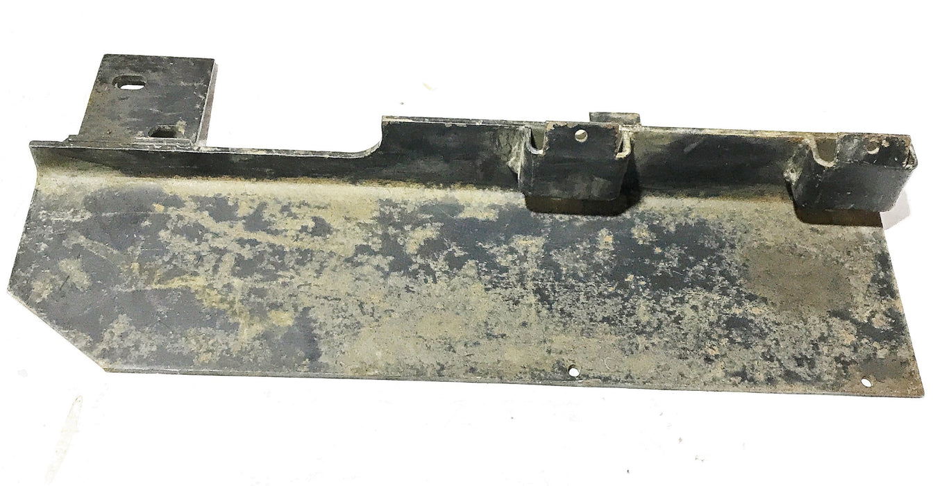 Mack OEM Bracket 6QE4102P2 NOS