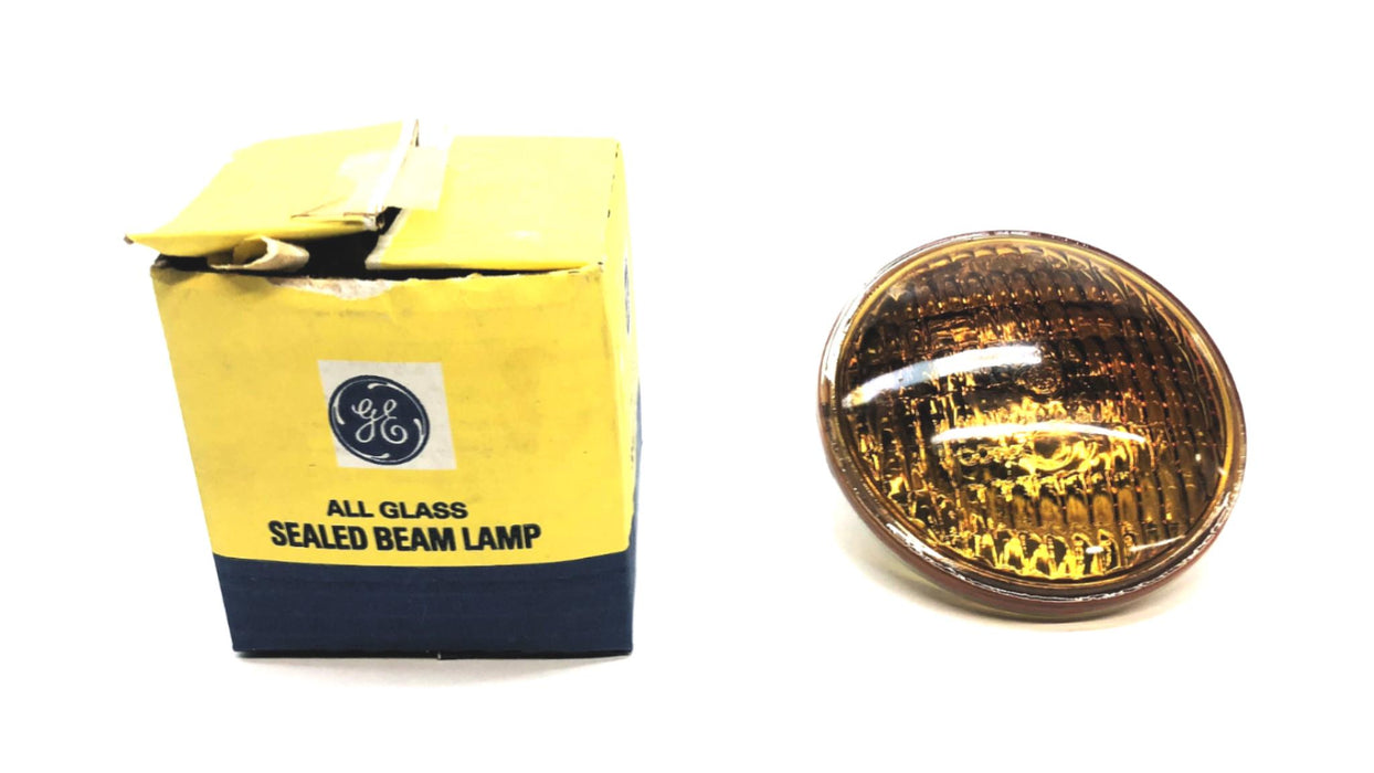 General Electric Sealed Beam Lamp 7414Y NOS