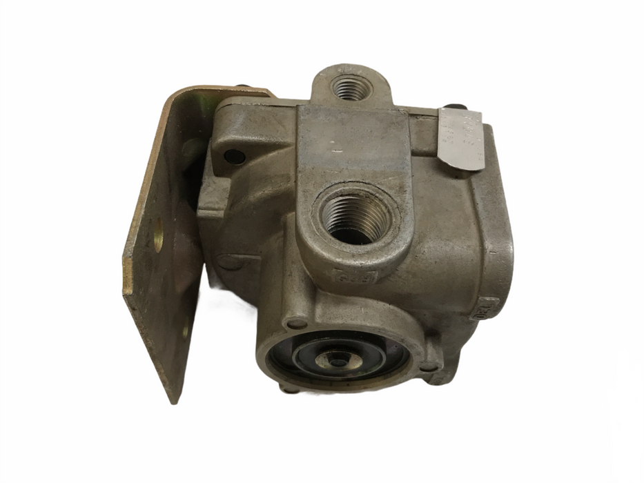 Bendix Brake Relay Valve 20QE461 NOS