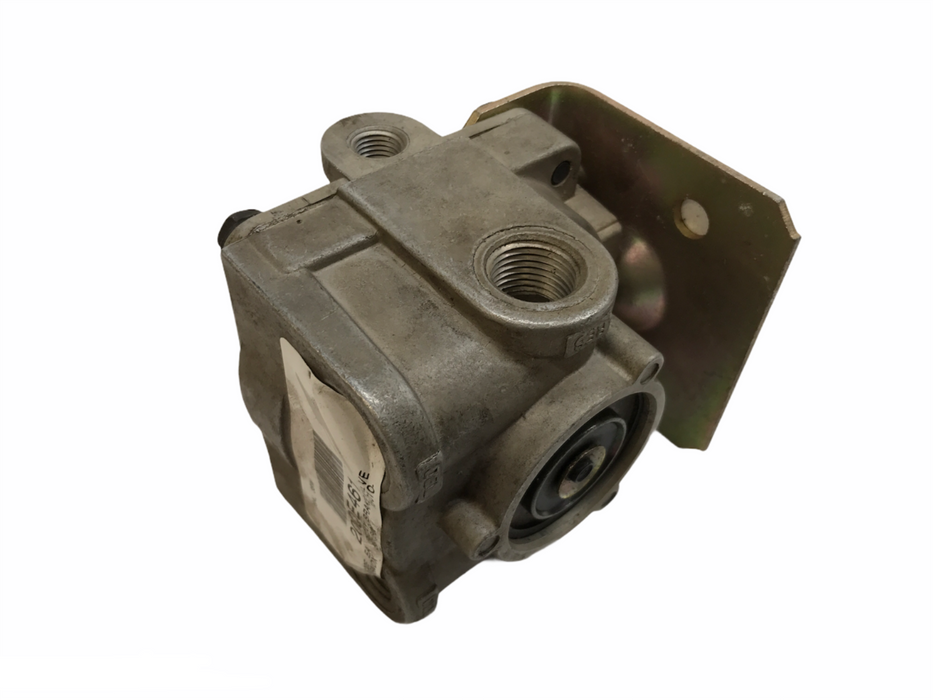 Bendix Brake Relay Valve 20QE461 NOS
